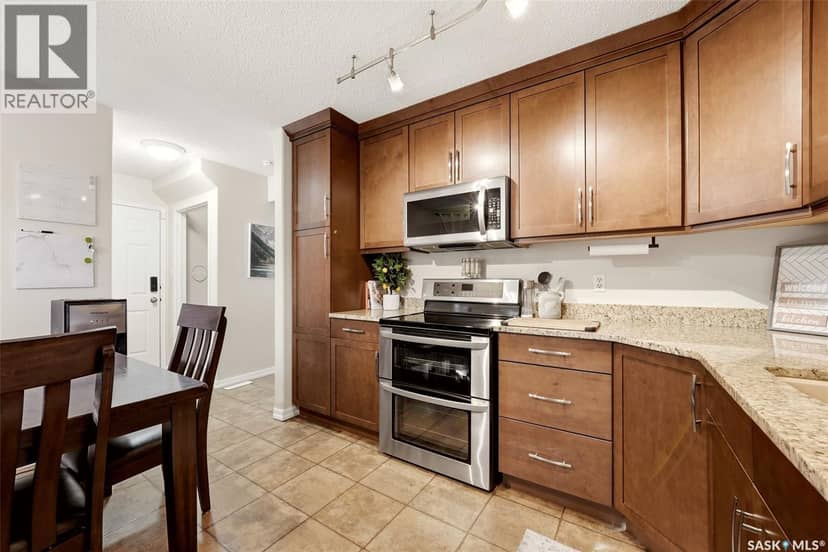 5188 Donnelly CRESCENT — photo 9 of 33