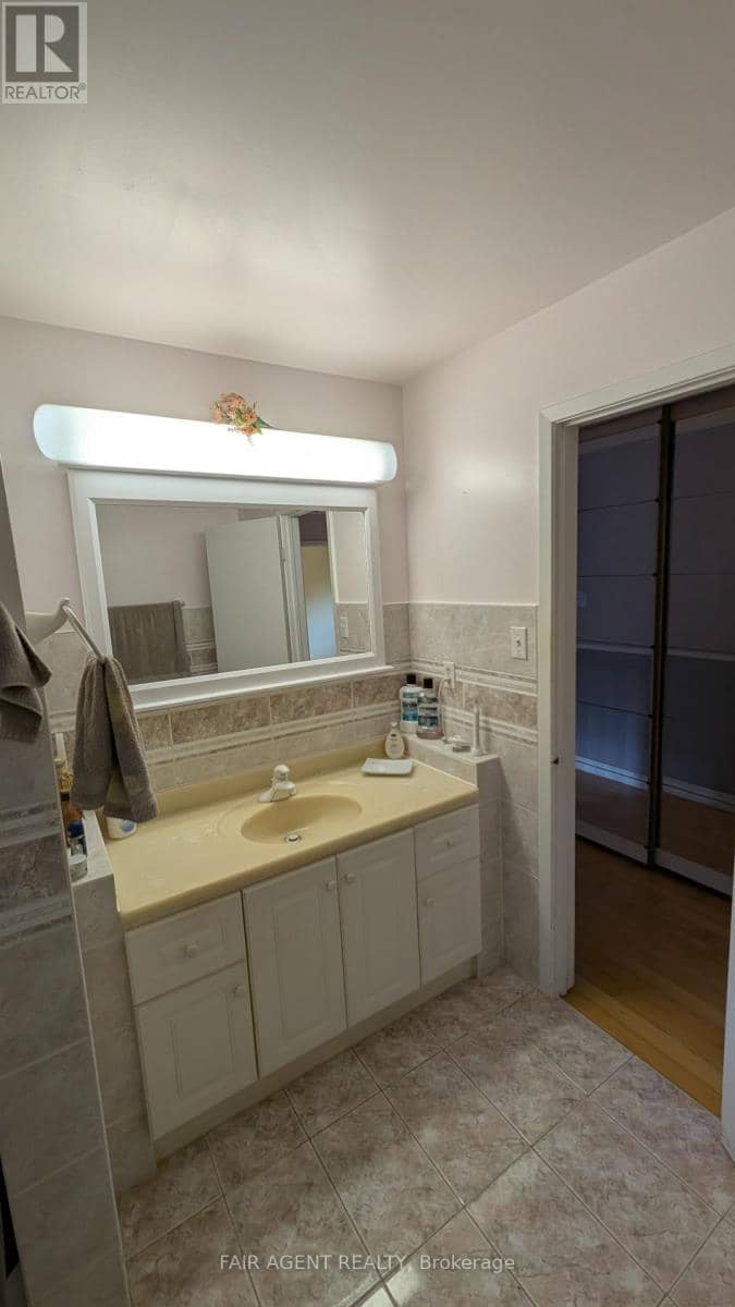 33 Maynard Drive — photo 21 of 40