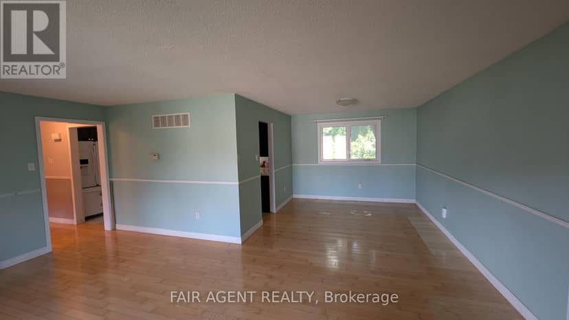 33 Maynard Drive, King, photo 7