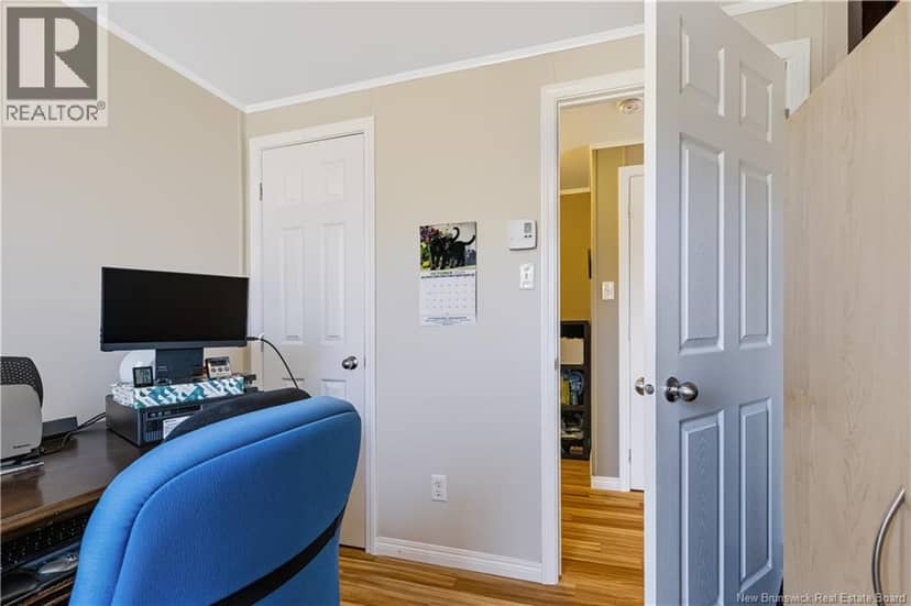 34 Wendy Crescent — photo 20 of 35