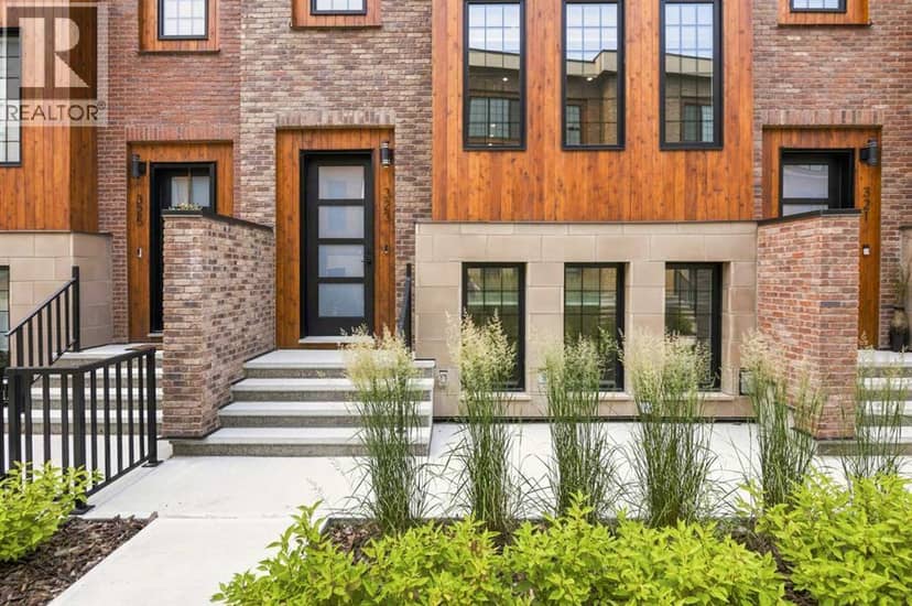 323, 81 Greenbriar Place NW, Calgary, photo 4