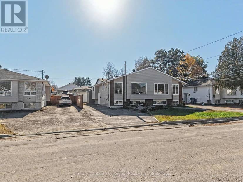 691 Robarts Avenue, North Bay, photo 2