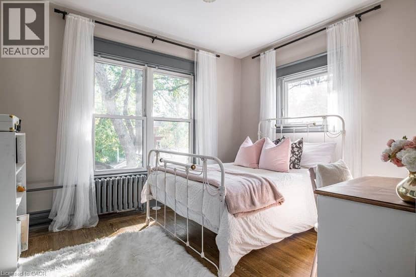 63 CHEDOKE Avenue — photo 30 of 40