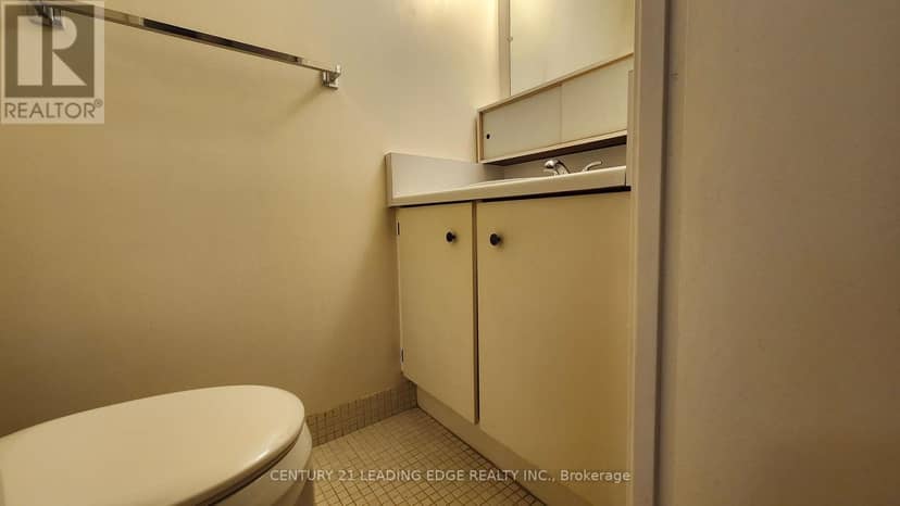 311 - 205 Hilda Avenue — photo 15 of 21