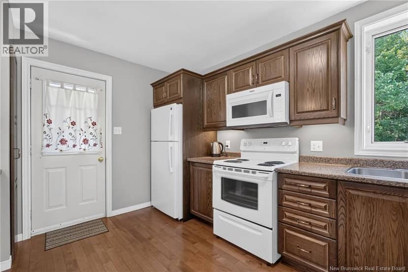 39 Saint-Oliver Road — photo 11 of 26