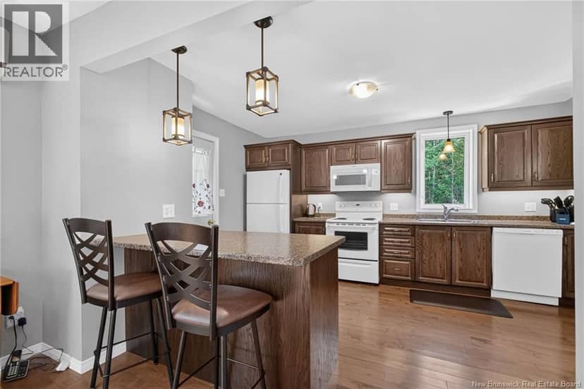 39 Saint-Oliver Road — photo 9 of 26