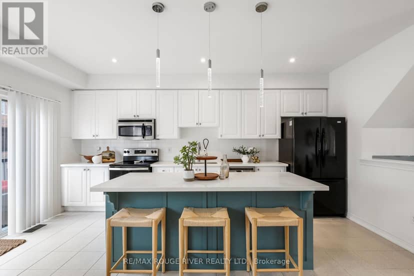 17 Devineridge Avenue, Ajax, photo 3