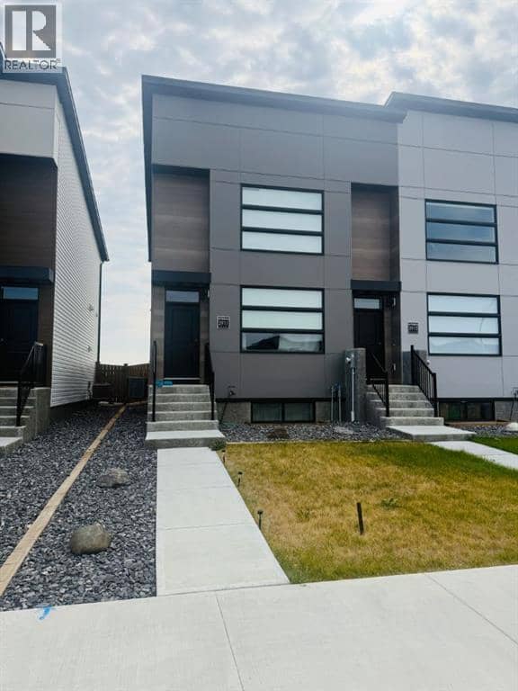 2911 47 Street S, Lethbridge, photo 2
