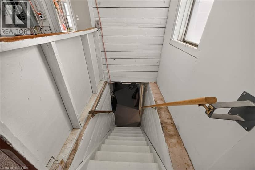 112 WILKES Street — photo 35 of 40