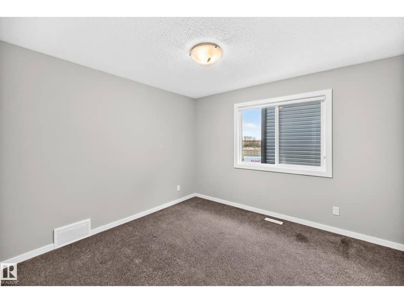 315 35 AV NW — photo 27 of 34