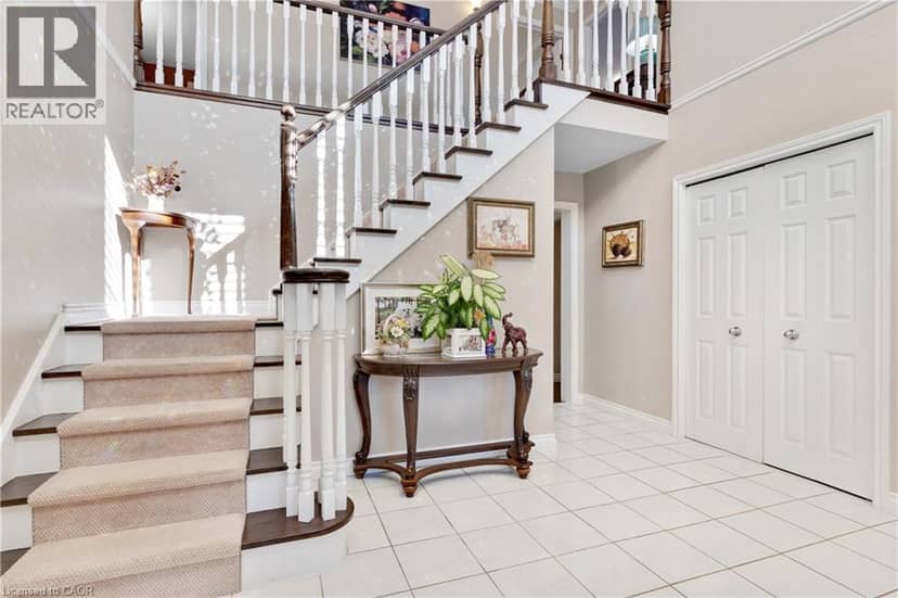 548 SANDBROOKE Court — photo 10 of 40