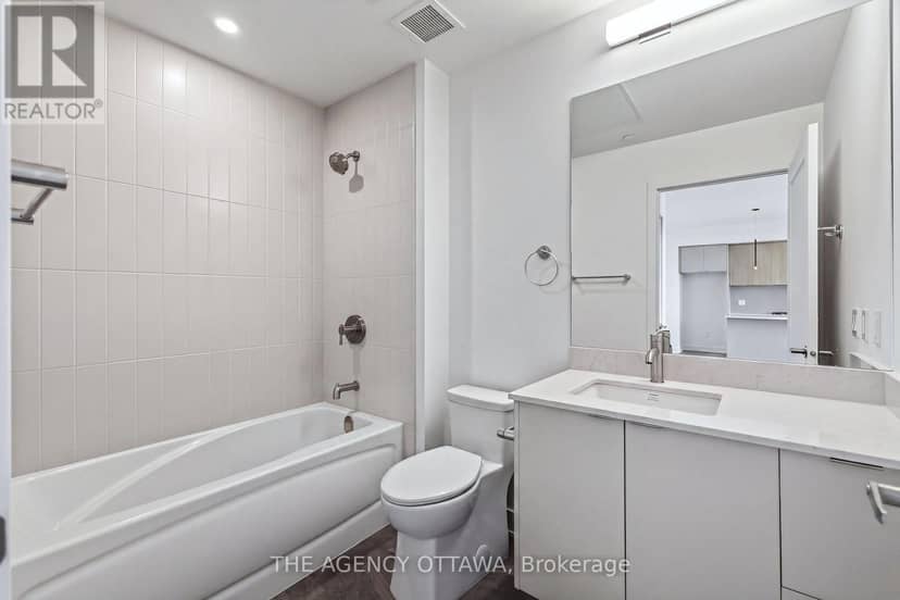 306 - 3085 Riverside Drive — photo 9 of 12