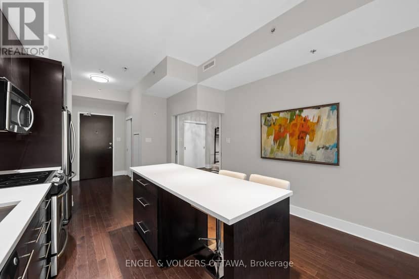 219 - 101 Richmond Road — photo 10 of 28