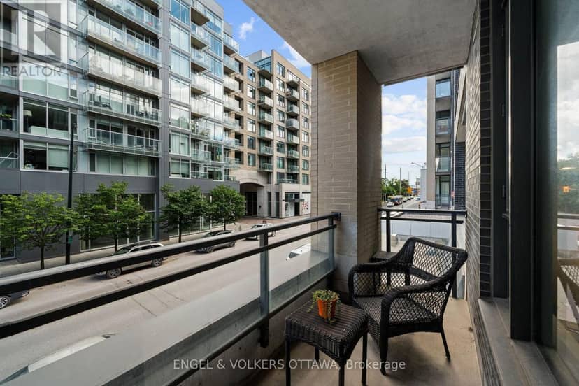 219 - 101 Richmond Road — photo 13 of 28