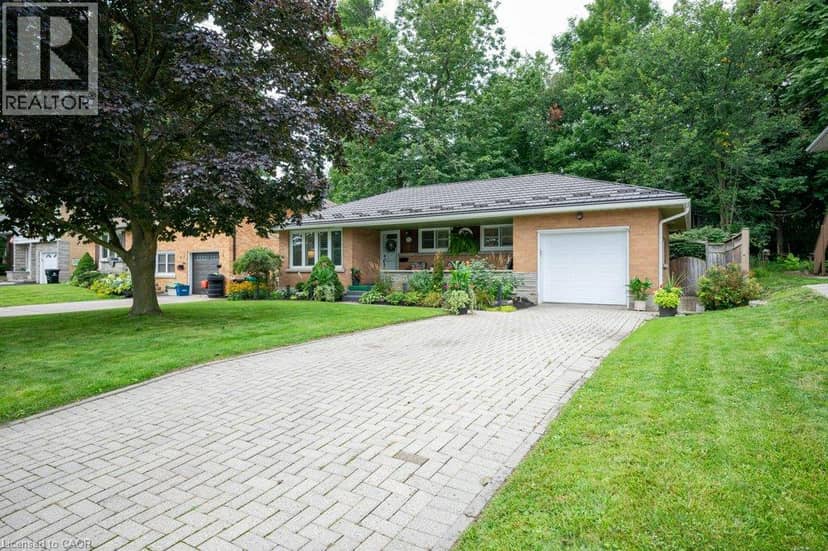 417 EDWIN Street, Kitchener, photo 2