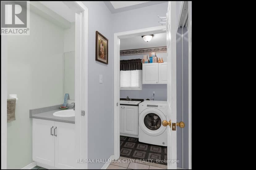 73 Brown Street — photo 17 of 40