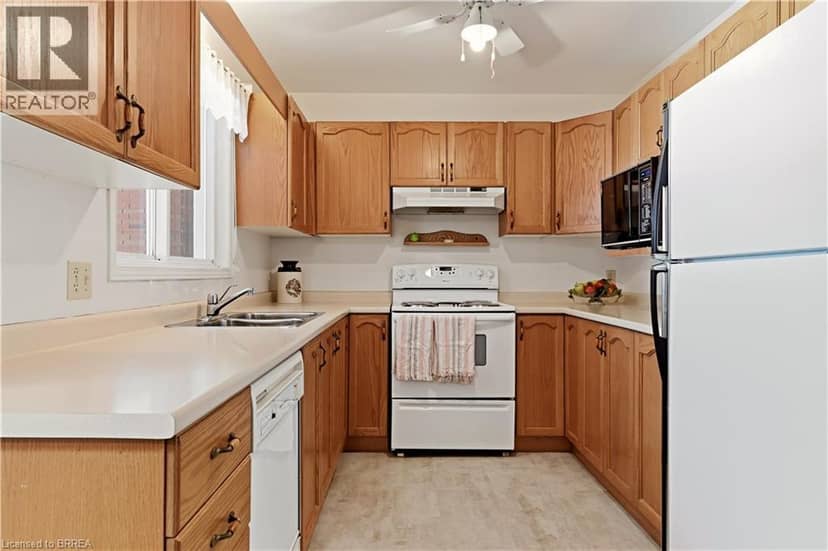 1030 COLBORNE Street E Unit# 19, Brantford, photo 7