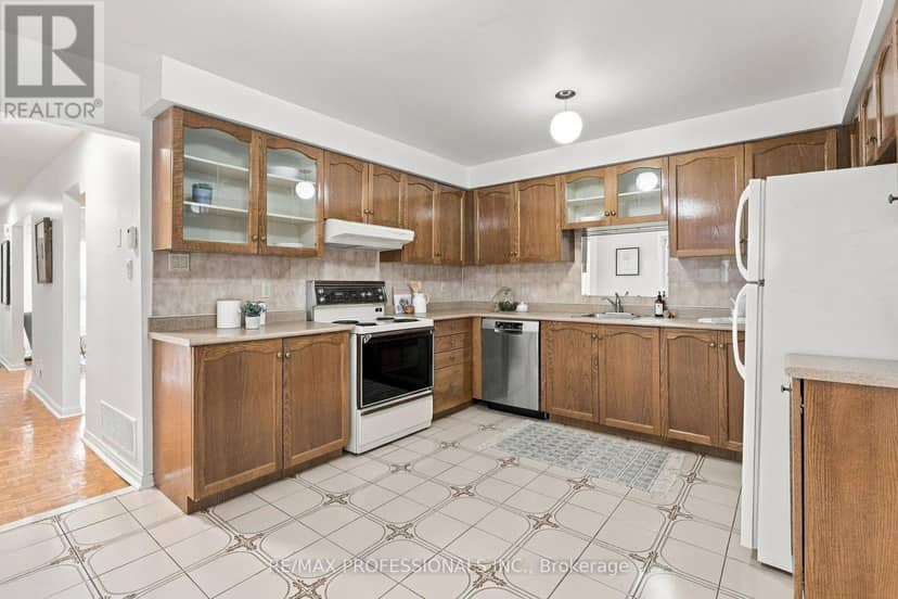 289 F Bartlett Avenue — photo 13 of 32