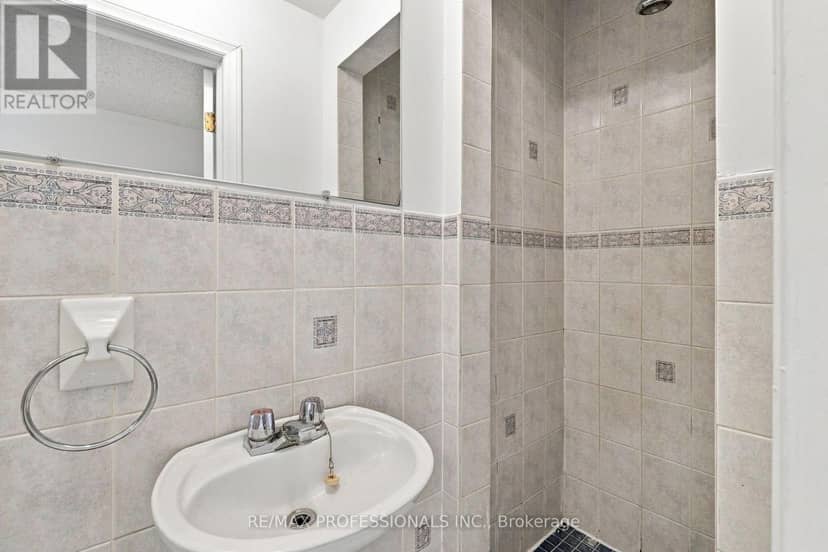 289 F Bartlett Avenue — photo 29 of 32