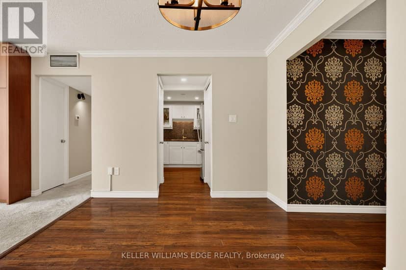 510 - 1225 North Shore Boulevard E — photo 11 of 40