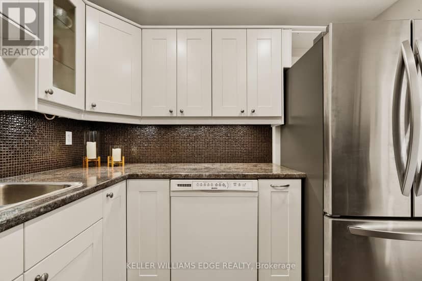 510 - 1225 North Shore Boulevard E — photo 14 of 40