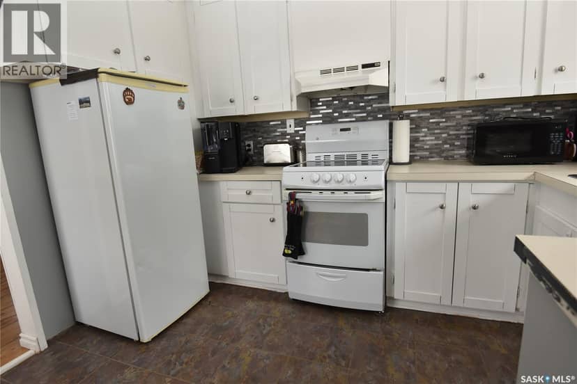 415 8th AVENUE W, Nipawin, photo 3