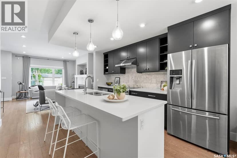 1513 Prince Of Wales AVENUE — photo 10 of 40