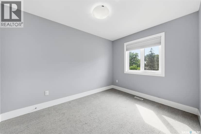 1513 Prince Of Wales AVENUE — photo 22 of 40