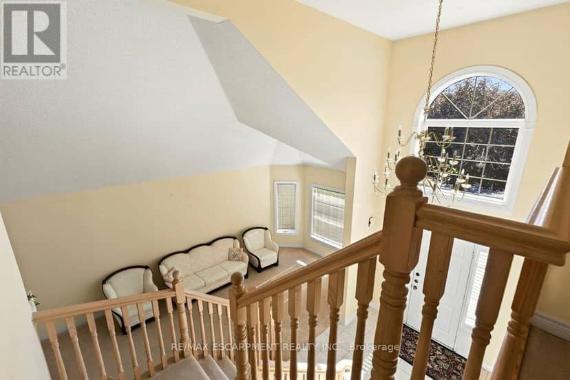 13 Chianti Crescent — photo 15 of 31