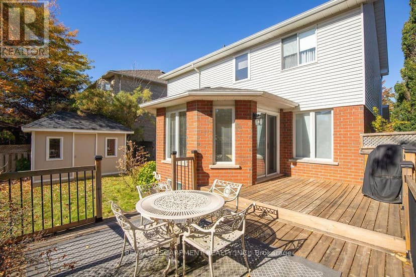 7 Falconridge Drive — photo 12 of 38