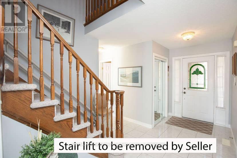 7 Falconridge Drive — photo 19 of 38