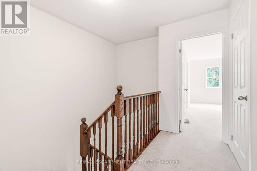 215 Nisbet Boulevard — photo 24 of 40