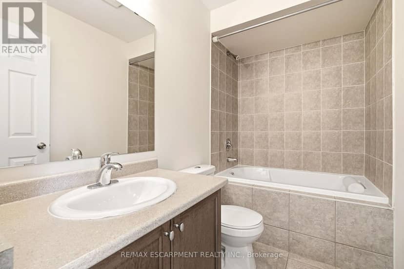 215 Nisbet Boulevard — photo 35 of 40