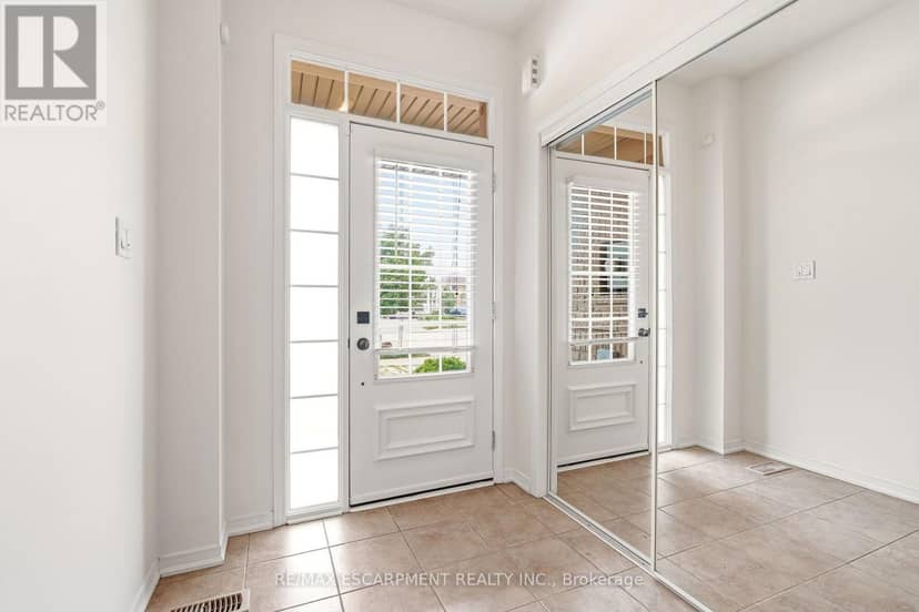215 Nisbet Boulevard, Hamilton, photo 4