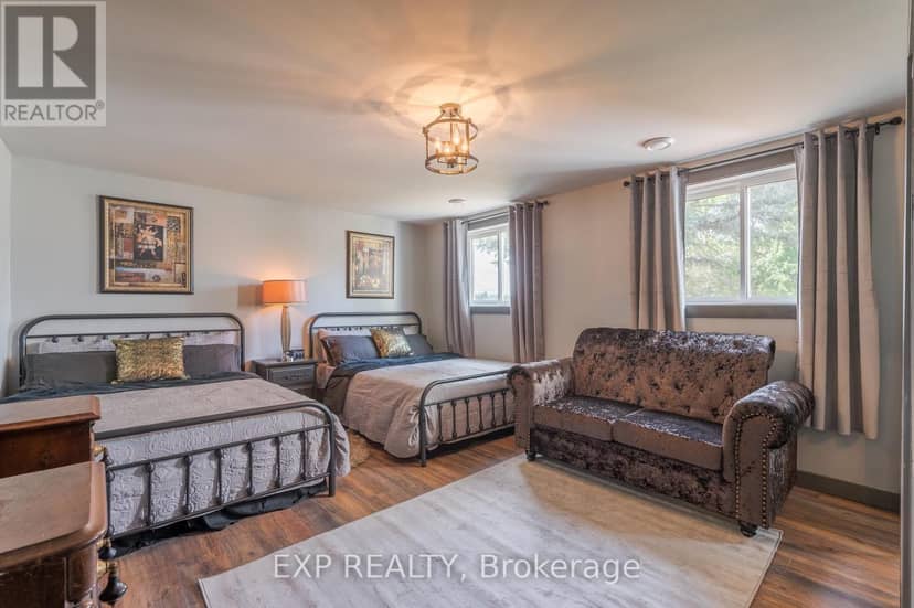150 Bayview Drive — photo 33 of 40