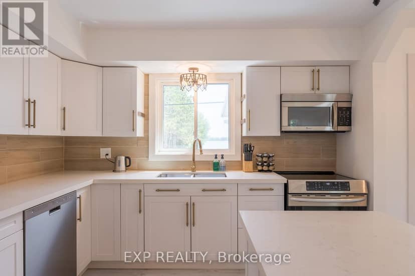 150 Bayview Drive — photo 9 of 40