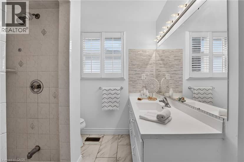 2450 OVERTON Drive — photo 32 of 40