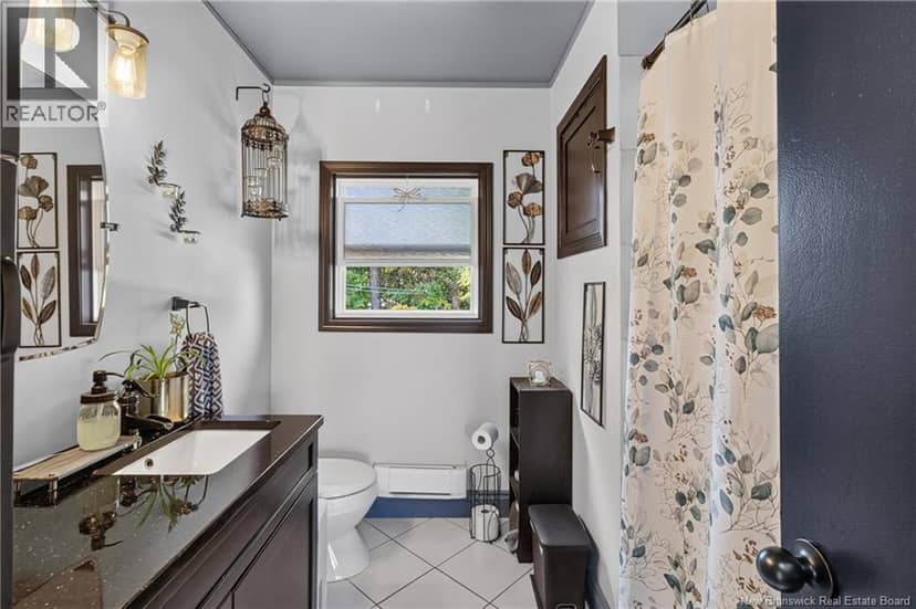 317 Montgomery Avenue, Riverview, photo 3