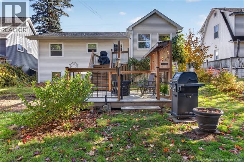 317 Montgomery Avenue — photo 36 of 40