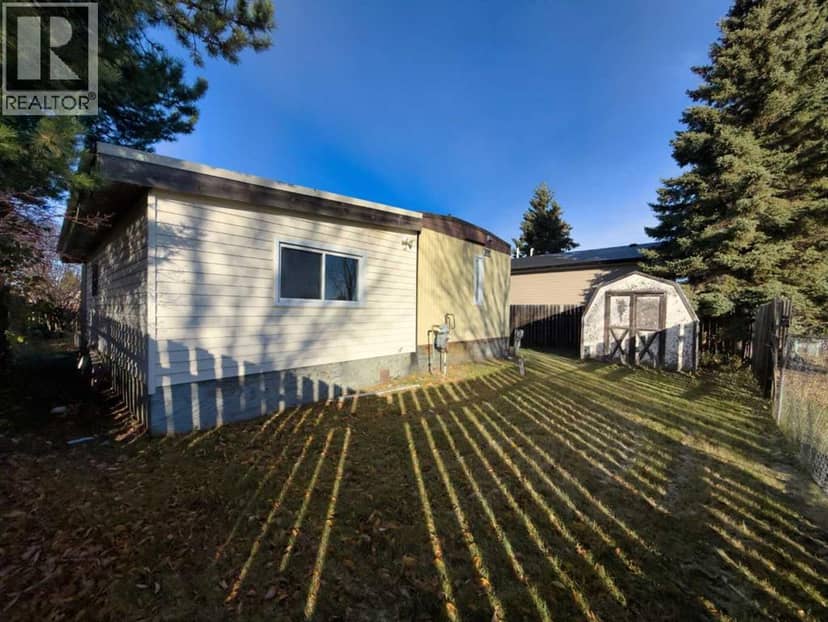 301 8 Street SW — photo 25 of 29