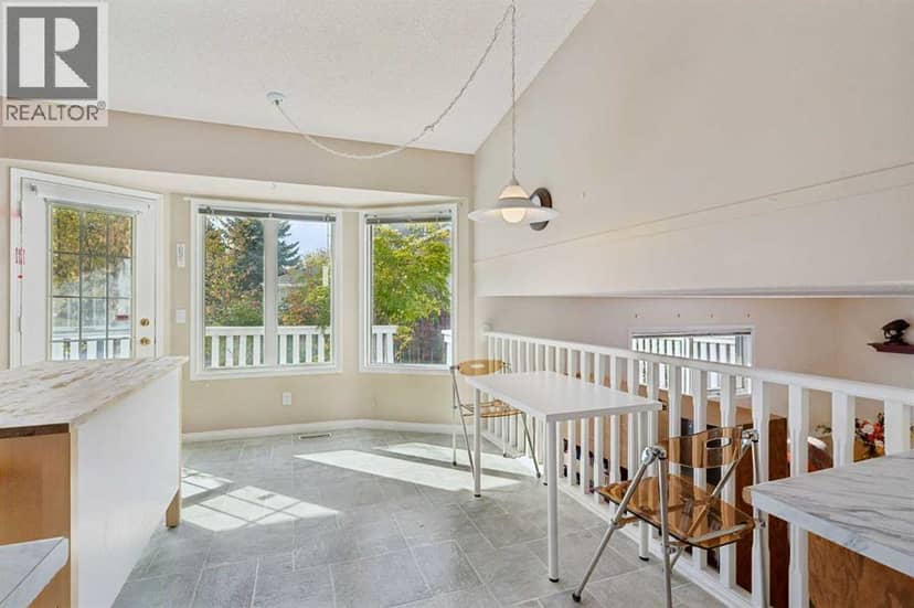 525 Shawinigan Drive SW — photo 10 of 27