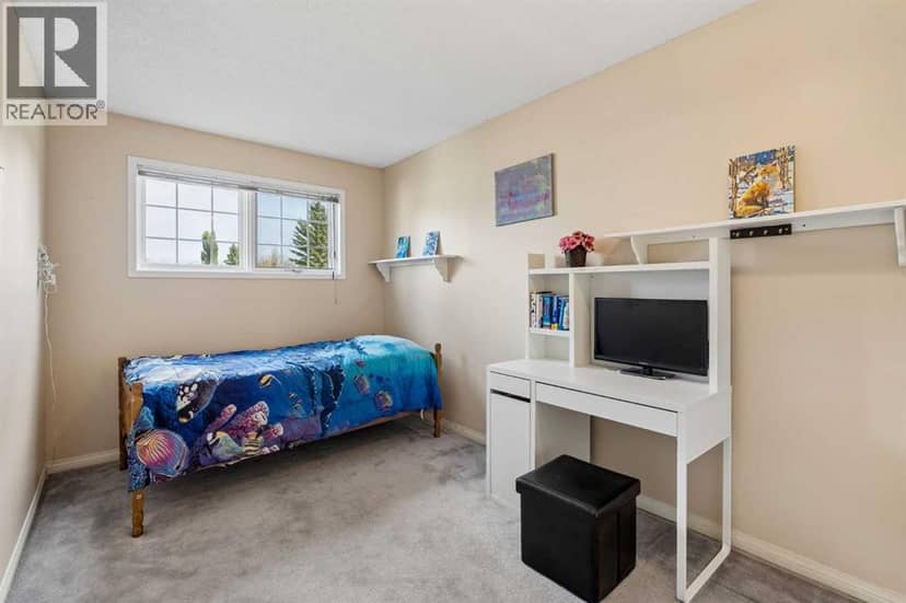 525 Shawinigan Drive SW — photo 20 of 27