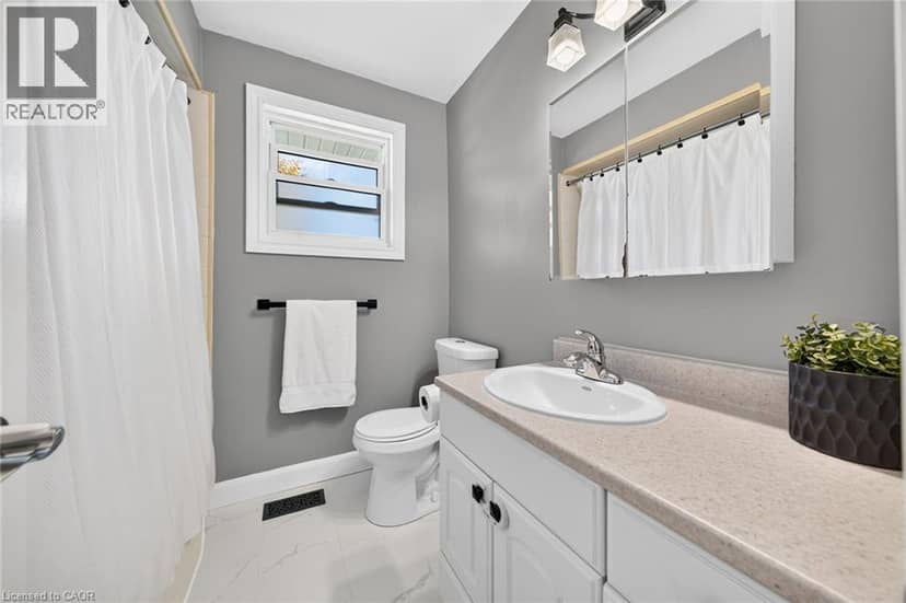 225 MACCRAE Drive — photo 22 of 40