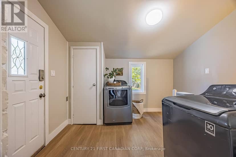 864 Stedwell Street — photo 21 of 40