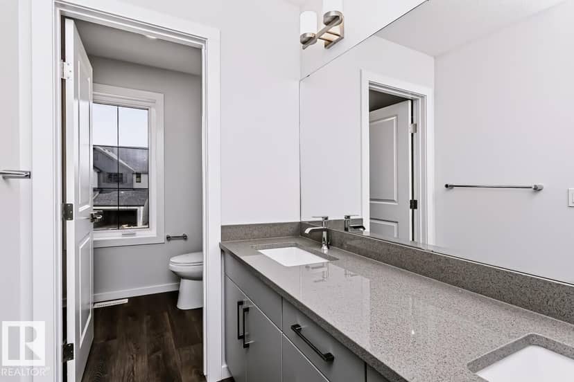 46 Chartres CL — photo 23 of 26