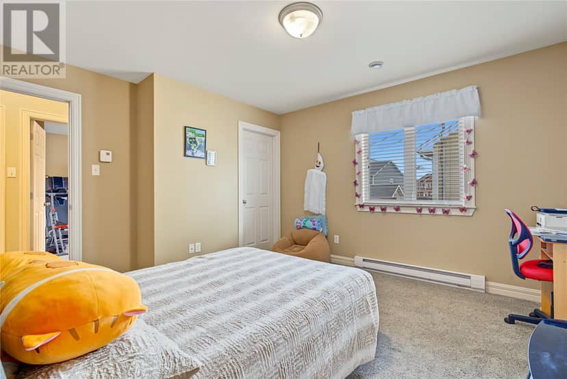 112 Great Eastern Avenue — photo 17 of 37