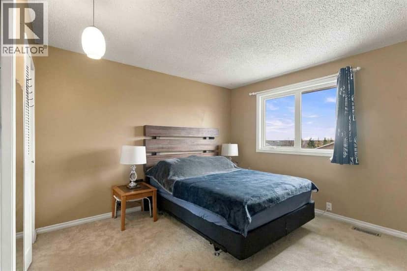 133 Beaumont Crescent — photo 16 of 37