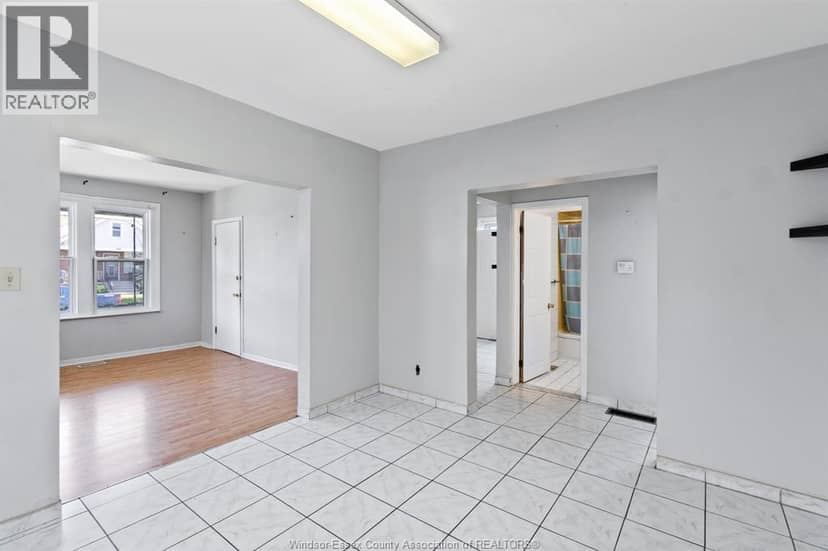 906 Elsmere — photo 19 of 39