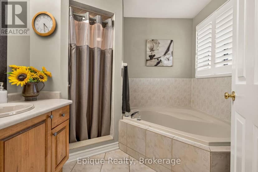 184 Locheed Drive — photo 21 of 40