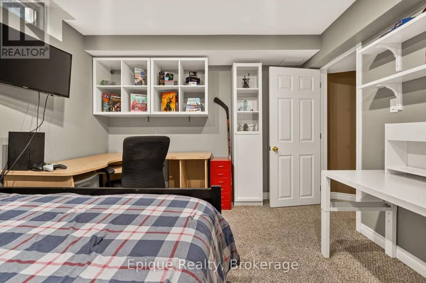 184 Locheed Drive — photo 33 of 40